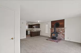 2025 NE Neil Way, Bend, OR 97701 - Photo 4