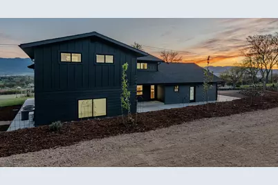 4691 Cherry Lane, Medford, OR 97504 - Photo 2