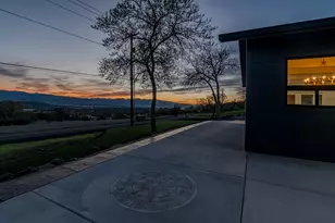 4691 Cherry Ln, Medford, OR 97504 - Photo 56