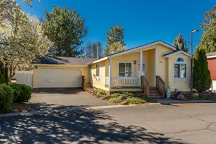 2400 SW Phlox Pond Dr, Redmond, OR 97756 - Photo 2