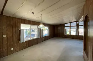 301 Freeman Rd, Central Point, OR 97502 - Photo 6