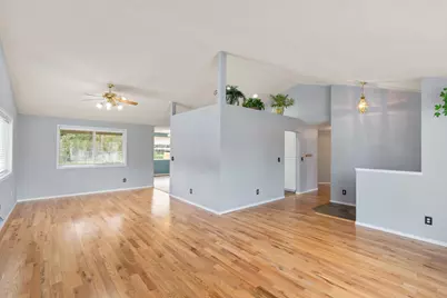 850 Forest Glen Drive, Central Point, OR 97502 - Photo 6