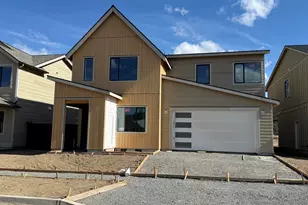 3054 NW Celilo Ln, Bend, OR 97703 - Photo 2