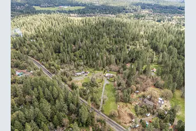 9650 W Evans Creek Road, Rogue River, OR 97537 - Photo 10