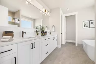 3115 NW Celilo Ln, Bend, OR 97703 - Photo 8