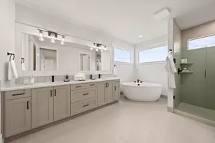 3131 NW Celilo Ln, Bend, OR 97703 - Photo 6