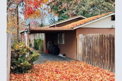 225 SW Westholm Avenue, Grants Pass, OR 97526 - Photo 2