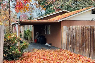 225 SW Westholm Ave, Grants Pass, OR 97526 - Photo 2