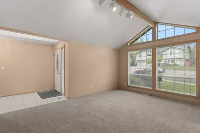 2495 NW Loma Vista Drive, Roseburg, OR 97471 - Photo 10
