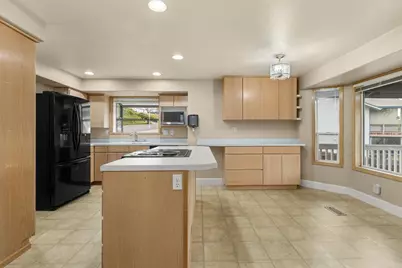 2495 NW Loma Vista Drive, Roseburg, OR 97471 - Photo 20