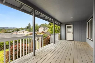 2495 NW Loma Vista Dr, Roseburg, OR 97471 - Photo 48