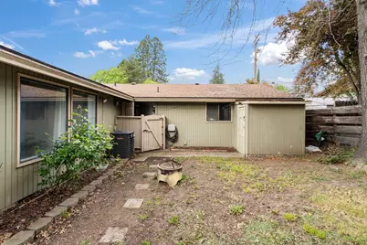 317 Highland Drive, Medford, OR 97504 - Photo 26