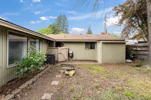 317 Highland Dr, Medford, OR 97504 - Photo 26