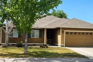 2695 NE 9th St, Redmond, OR 97756 - Photo 1