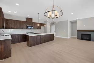 3822 SW Antelope Way, Redmond, OR 97756 - Photo 10