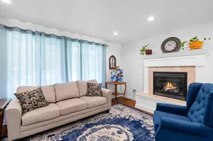 5460 Hwy 238, Jacksonville, OR 97530 - Photo 10