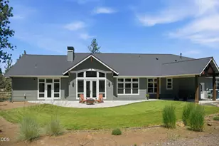 16055 Foothill Ln, Sisters, OR 97759 - Photo 8