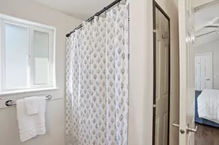 1045 W Collier Glacier Dr, Sisters, OR 97759 - Photo 16