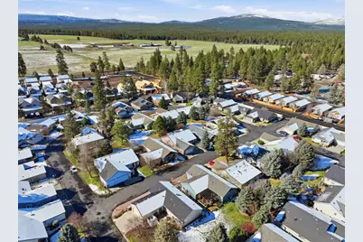 1045 W Collier Glacier Drive, Sisters, OR 97759 - Photo 32