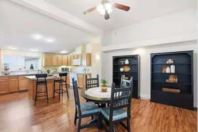 1045 W Collier Glacier Drive, Sisters, OR 97759 - Photo 6