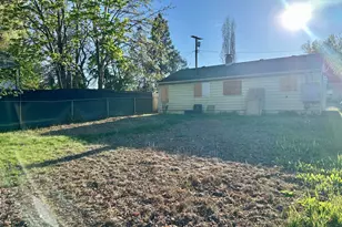 714 Broad St, Medford, OR 97501 - Photo 12