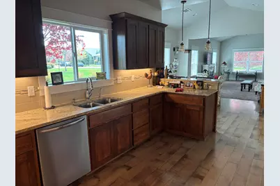 1160 Boulder Ridge Street, Central Point, OR 97502 - Photo 6