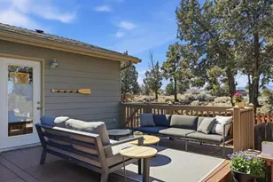 20784 Arago Cir, Bend, OR 97703 - Photo 14