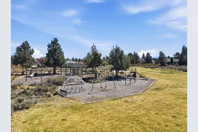 20784 Arago Circle, Bend, OR 97703 - Photo 38