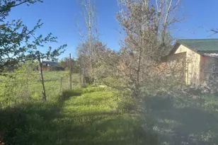 6009 Harris Rd, Central Point, OR 97502 - Photo 24