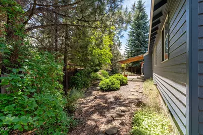 1953 SE Elkwood Court, Bend, OR 97702 - Photo 38