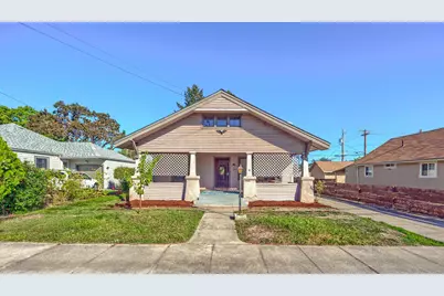 718 W 4th Street, Medford, OR 97501 - Photo 1