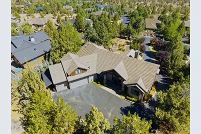 631 Sundance Ridge Court, Redmond, OR 97756 - Photo 4