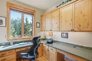 631 Sundance Ridge Ct, Redmond, OR 97756 - Photo 36