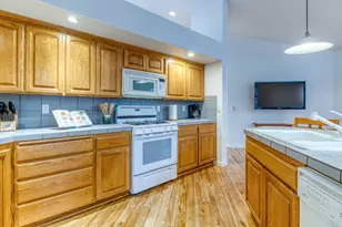 3271 NW Melville Dr, Bend, OR 97709 - Photo 12