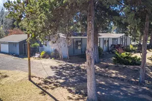 20061 Glen Vista Rd, Bend, OR 97703 - Photo 2