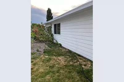 1868 Ivory Street, Klamath Falls, OR 97603 - Photo 6