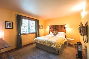 1443 NW Juniper St, Bend, OR 97703 - Photo 36