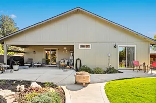 2271 Smokethorn Way, Medford, OR 97504 - Photo 28