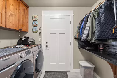 2271 Smokethorn Way, Medford, OR 97504 - Photo 16