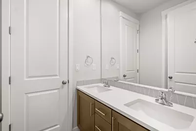 1141 Pumpkin Rdg Drive #320, Eagle Point, OR 97524 - Photo 22