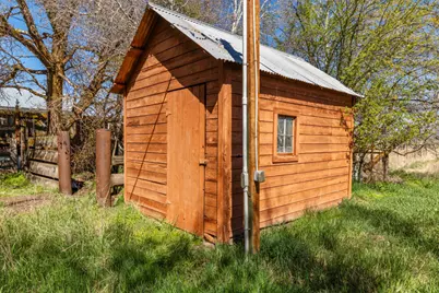 1215 Lakeshore Drive, Klamath Falls, OR 97601 - Photo 72