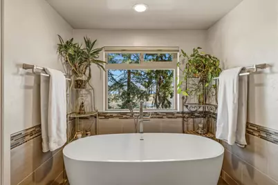 1215 Lakeshore Drive, Klamath Falls, OR 97601 - Photo 32