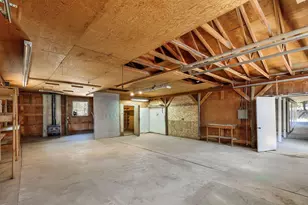 16100 Hawks Lair Rd, La Pine, OR 97739 - Photo 18