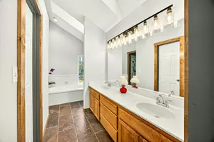 221 Hidden Valley Ln, Rogue River, OR 97537 - Photo 30