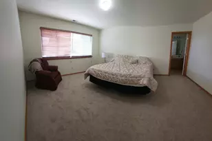 2813 SW Indian Cir, Redmond, OR 97756 - Photo 10
