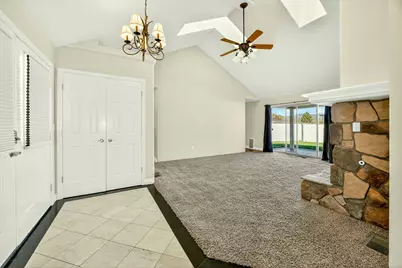 1044 Havenwood Drive, Eagle Point, OR 97524 - Photo 6