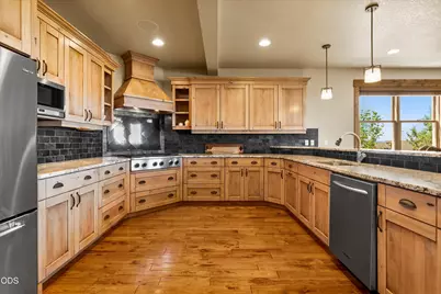 15361 SW Branding Iron Court, Powell Butte, OR 97753 - Photo 12