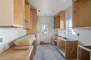 208 Gangnes Dr, Talent, OR 97540 - Photo 8