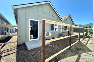 208 Gangnes Dr, Talent, OR 97540 - Photo 18
