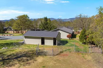 234 Lloyd Drive, Grants Pass, OR 97526 - Photo 8